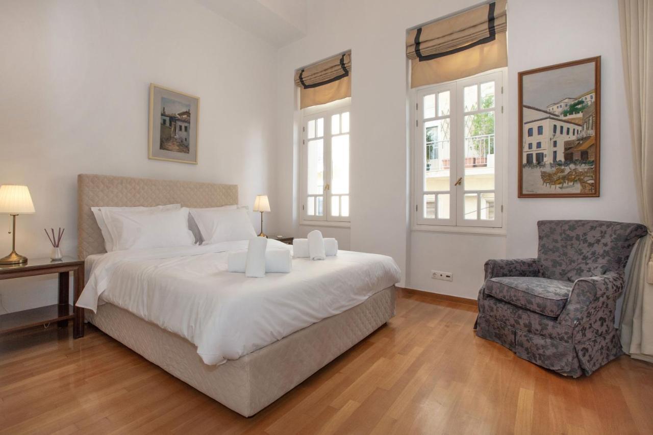Neoclassical Apartment Close To Syntagma-Plaka By Ghh Атина Екстериор снимка