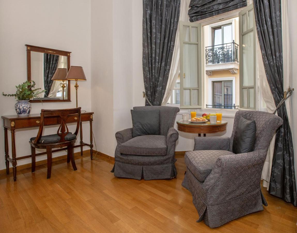 Neoclassical Apartment Close To Syntagma-Plaka By Ghh Атина Екстериор снимка